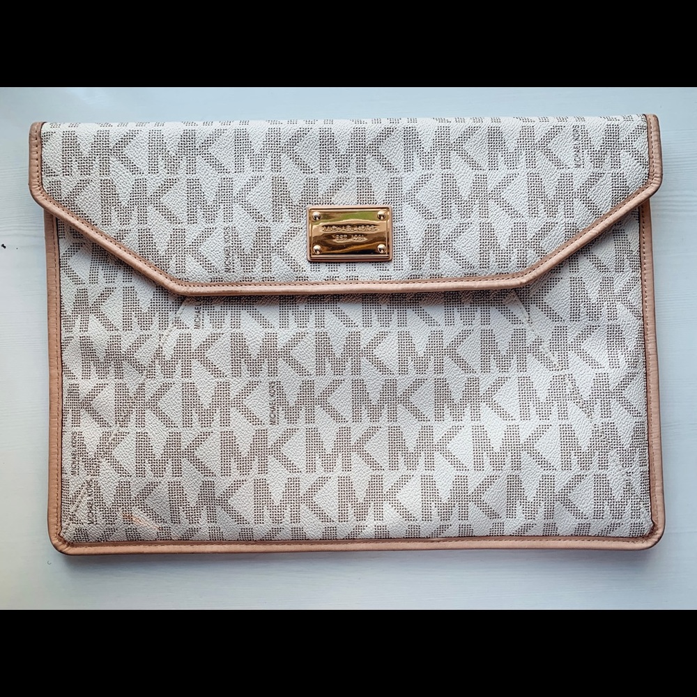 Micheal Kors computer case/ laptop bag or oversized clutch